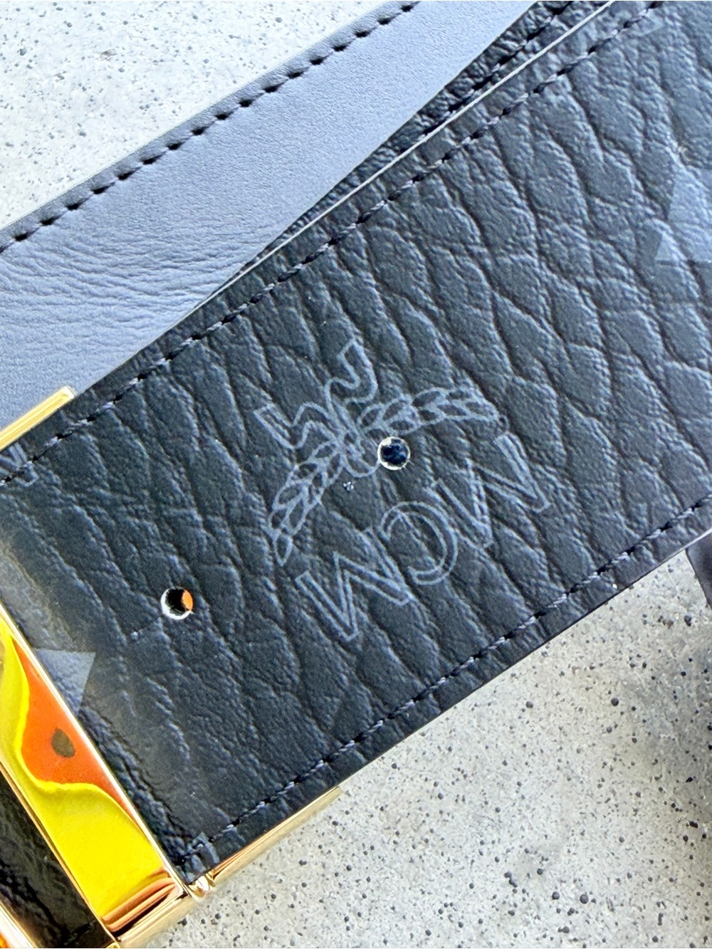 Black Leather MCM belt - Picture 4 of 8